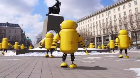 AI Video from prompt: Minions are walking around Novosibirsk, visiting