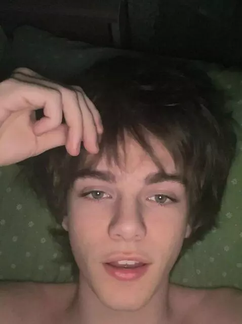 AI Video from prompt: He speaks Russian - "871" and gives a thumbs up