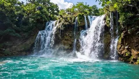 AI Video from prompt: "Perfect seamless looping animation, smooth endl