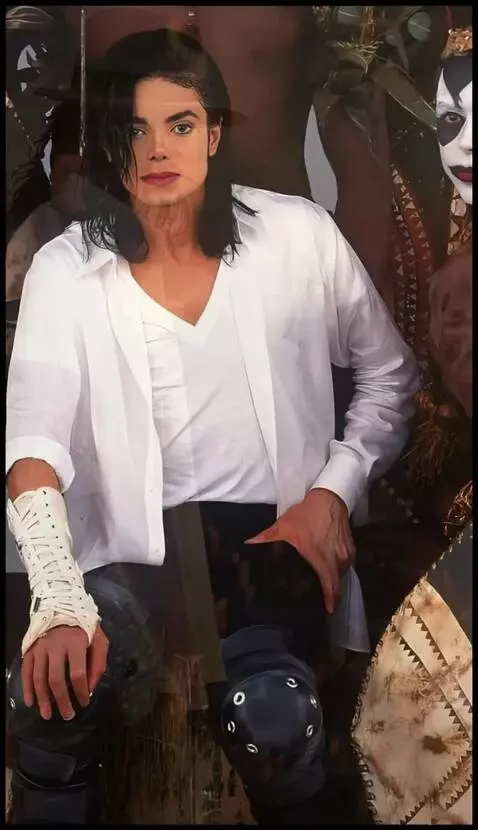 AI Video from prompt: Michael Jackson standing alone on a skyscraper r