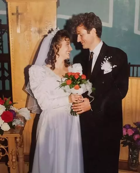 AI Video from prompt: smile and laugh