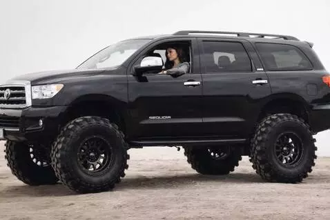 AI Video from prompt: 5-second cinematic video, wide shot. A confident