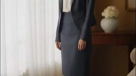 AI Video from prompt: Mature woman wear stockings