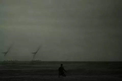 AI Video from prompt: **“Crea un video poetico e drammatico, ambientat