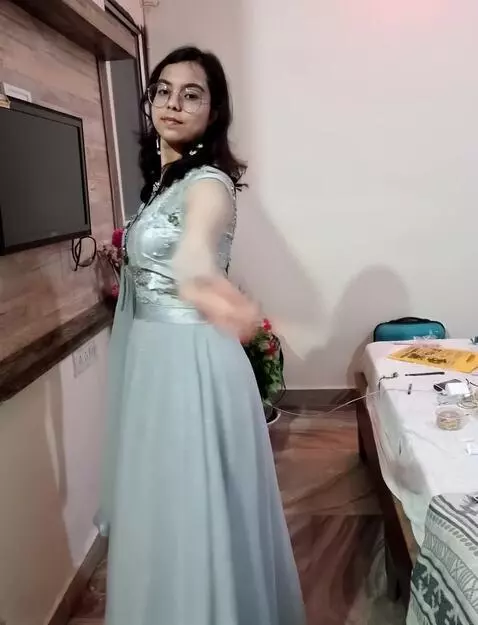 AI Video from prompt: dancing in beautiful park
