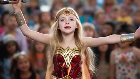 AI Video from prompt: little girl with long blonde hair and blue eyes,