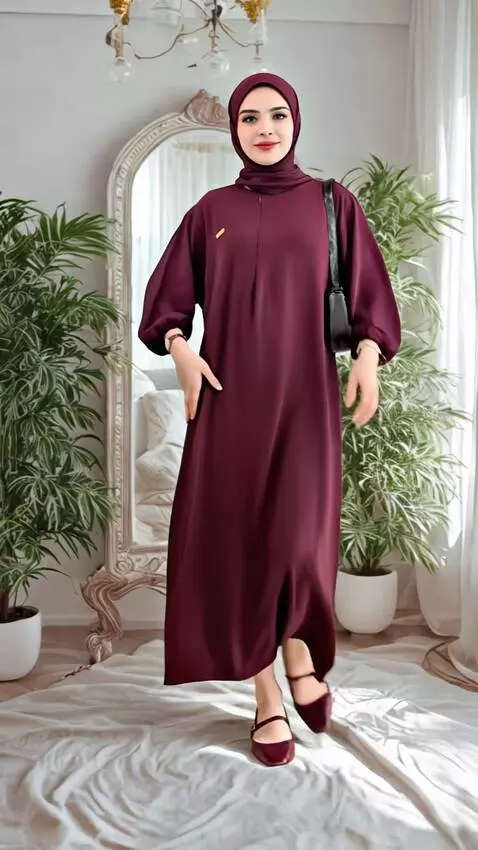 AI Video from prompt: Seorang wanita tersebut berjalan maju ke depan s
