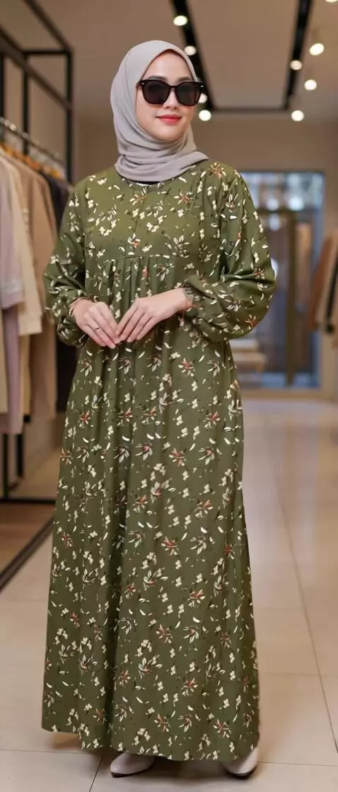 AI Video from prompt: Seorang wanita muda asal Indonesia berdiri anggu