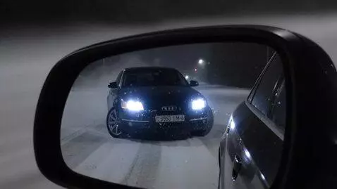 AI Video from prompt: There should be movement in the background, refl