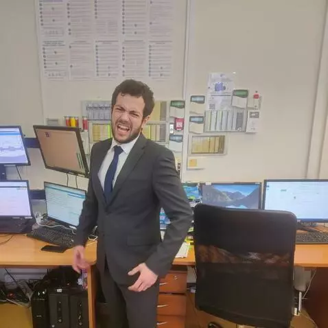 AI Video from prompt: swearing and screaming in russian