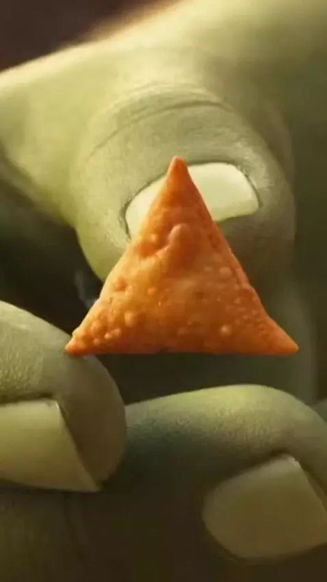 AI Video from prompt: {   "title": "Green Giant Samosa Seller Comedy R