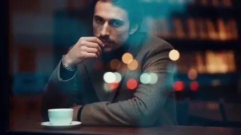 AI Video from prompt: Save the appearance of the man exactly 1:1 from 