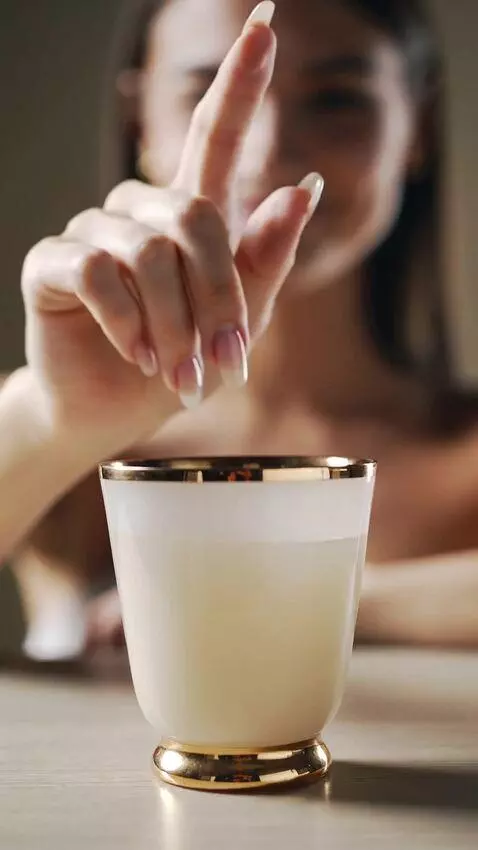 AI Video from prompt: Close-up. A beautiful cup stands directly in fro