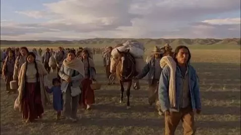 AI Video from prompt: a large crowd of Indians returns to the big land