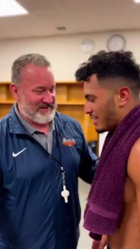 AI Video from prompt: realistic style, inside locker room, 50_year_old