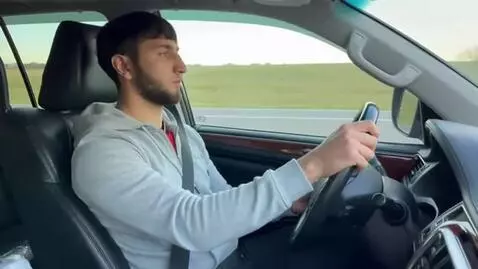 AI Video from prompt: Make it look like the person in the photo (witho