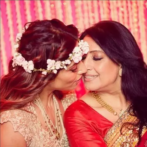 AI Video from prompt: Both are doing a passionate French kissing with 