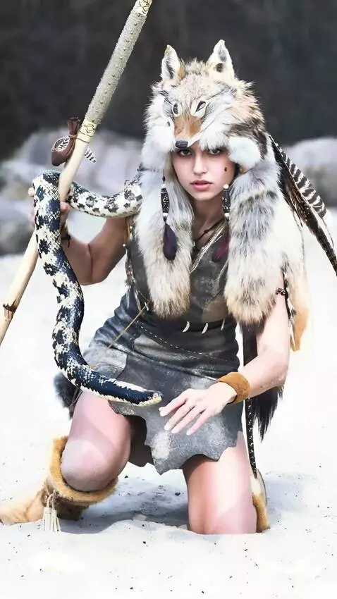 AI Video from prompt: The girl squats down and plays with the snake,lo