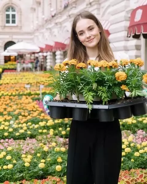 AI Video from prompt: the girl is looking straight at the camera. her 