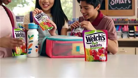 AI Video from prompt: i need a 30sec ad for a single pouch of welchs f