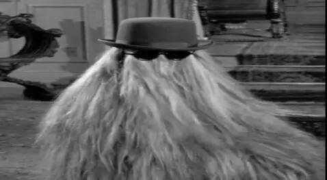 AI Video from prompt: Three copies playing together different muc