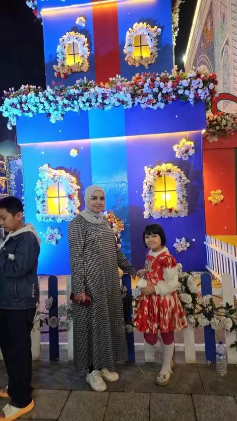 AI Video from prompt: Camera dolly out