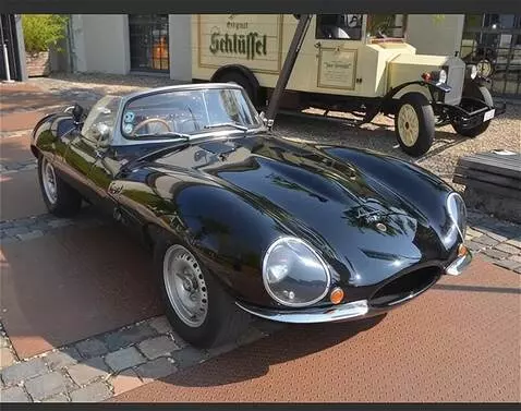 AI Video from prompt: Referral Program