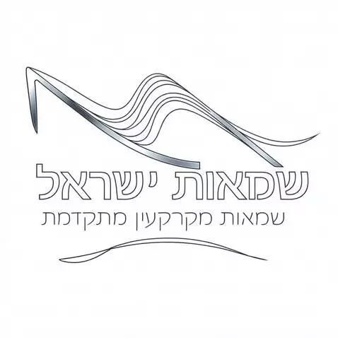 AI Video from prompt: I want that you will make  a silver line moving 