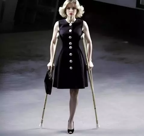 AI Video from prompt: A very beautiful one-legged AMPUTEE woman is wal