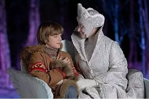 AI Video from prompt: an elderly eighty-year-old snow queen with a dia