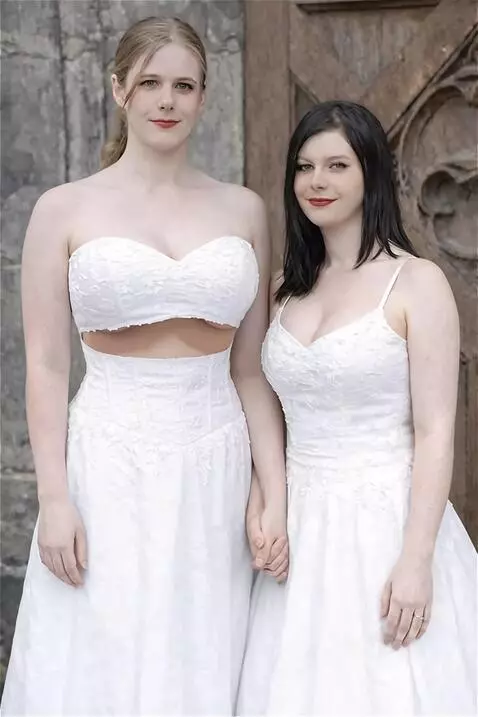 AI Video from prompt: One woman blonde start growth taller and expand 