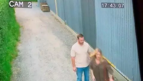 AI Video from prompt: Make videos Camera №2 | 17:43 | external area (f