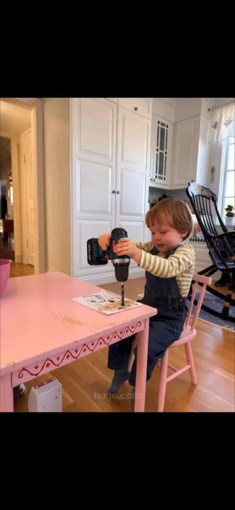 AI Video from prompt: He pulls a vacuum cleaner from the corner. They 