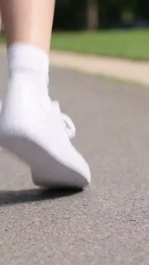 AI Video from prompt: Walking in the sneakers