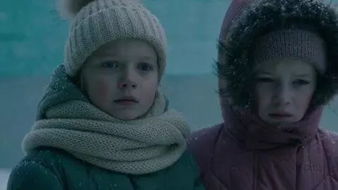 AI Video from prompt: Mysterious sci-fi cinematic film in Russian. Two