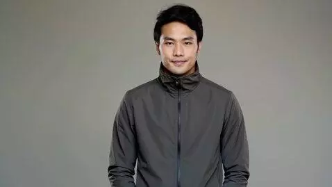AI Video from prompt: You are bigger than what people say