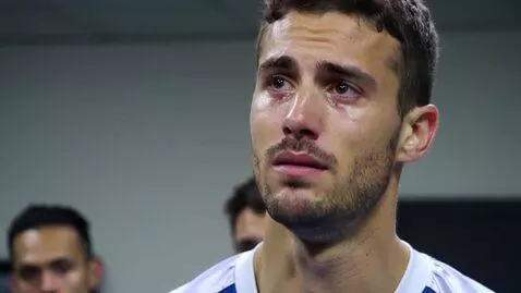 AI Video from prompt: Messi llorando