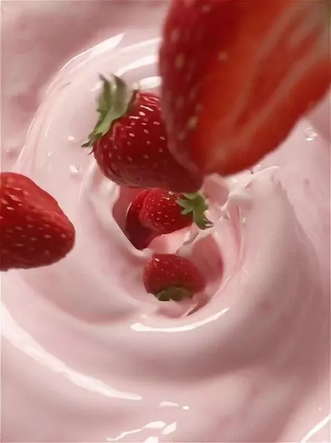 AI Video from prompt: Ultra cinematic vertical video (9:16), hyper-rea