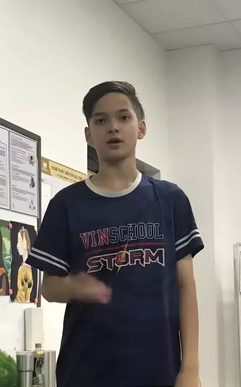 AI Video from prompt: Talking student