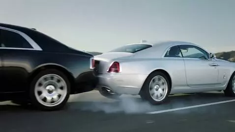 AI Video from prompt: Task: generate a dynamic 5‑second chase scene: a