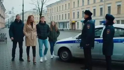 AI Video from prompt: People from Russia are walking on the street, bu