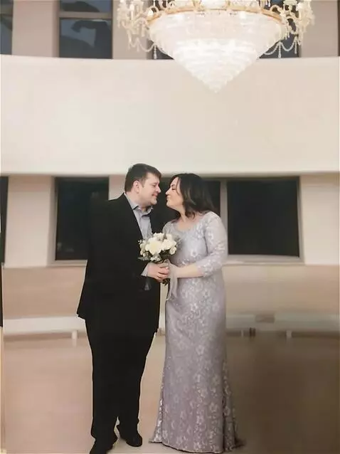 AI Video from prompt: A delicate animation of the original photograph.