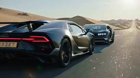 AI Video from prompt: 5‑second chase video prompt Task: dynamic chase: