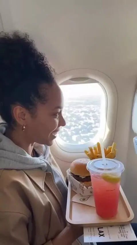 AI Video from prompt: Food flight to LA