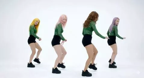 AI Video from prompt: K-pop dance performance video, 4 girls, minimali
