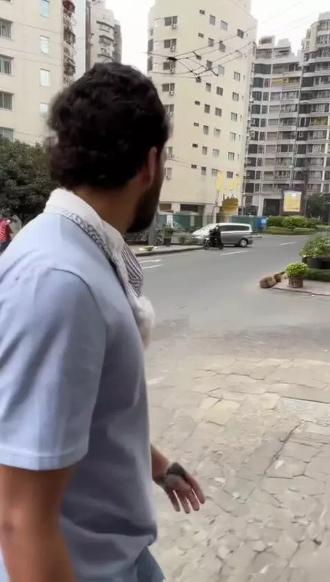 AI Video from prompt: Find out the love of my life, was only a couple 