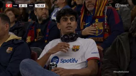 AI Video from prompt: Ultra-realistic cinematic sports broadcast video
