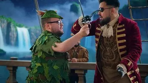 AI Video from prompt: let peter pan duel with captain hook in sword fi