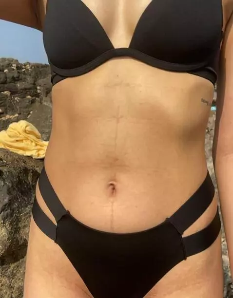 AI Video from prompt: Close ups of her stunning physique including ful