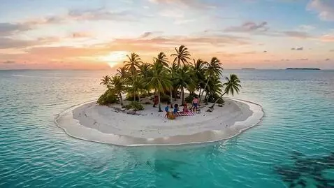 AI Video from prompt: Children are relaxing on this small island, havi